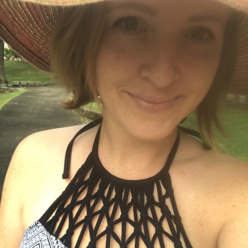 Meet your Posher, Christy